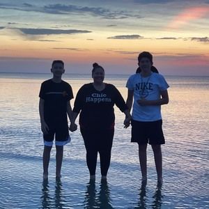 Meet your Posher, April